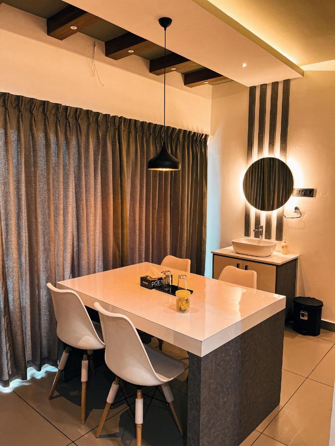 Perintalmanna Bbc Luxury Apartments מראה חיצוני תמונה