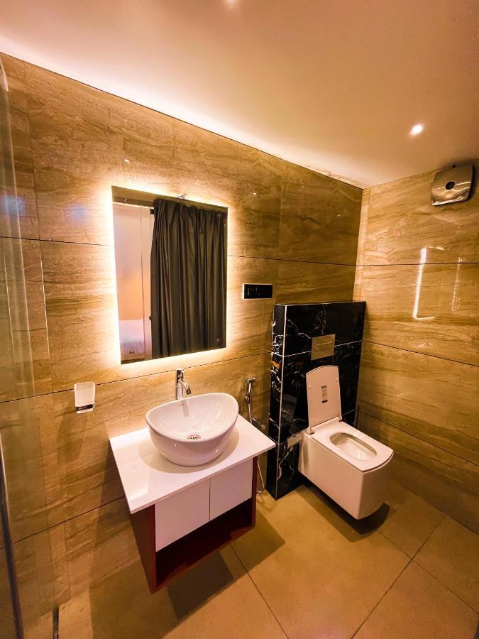 Perintalmanna Bbc Luxury Apartments מראה חיצוני תמונה