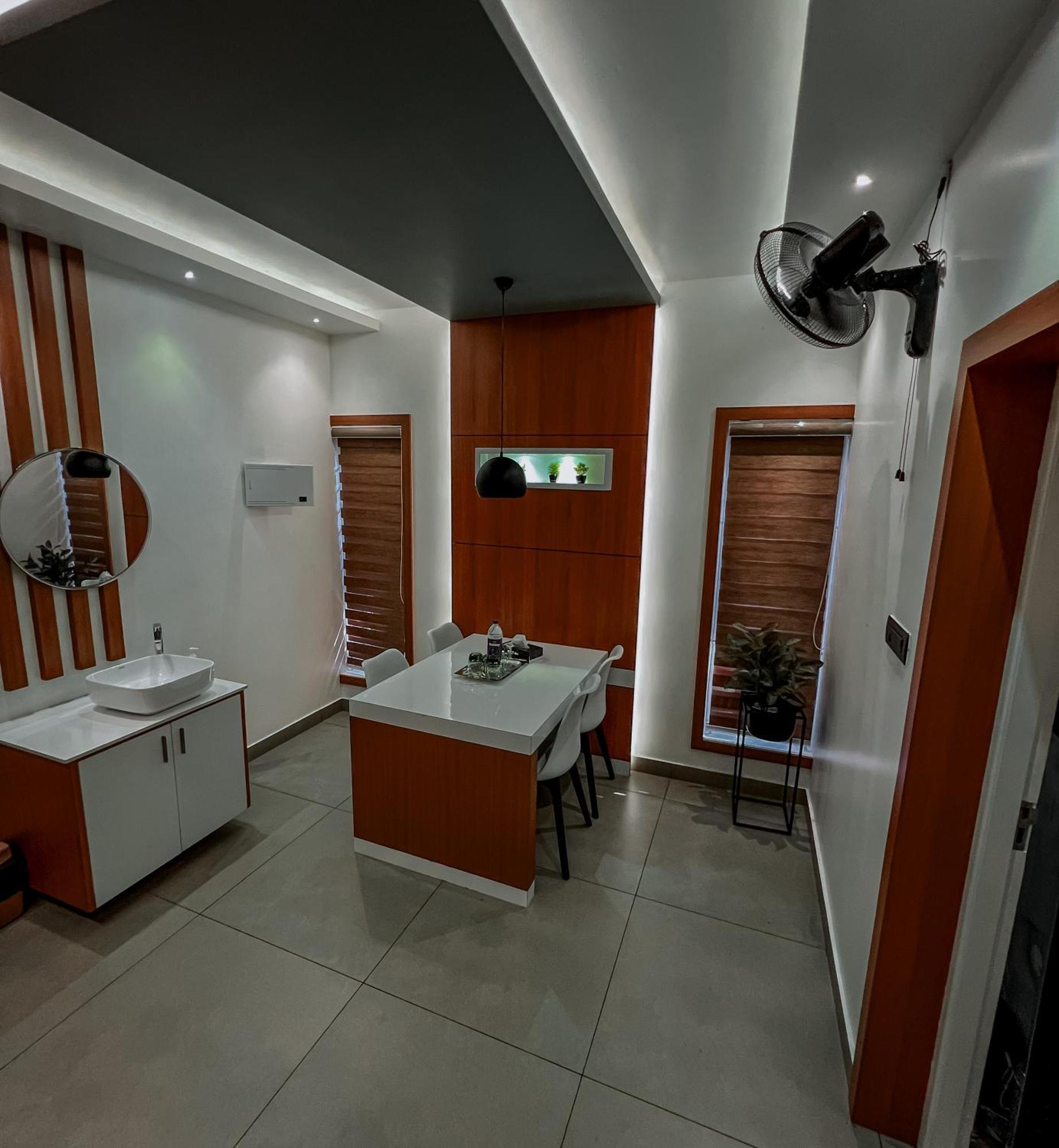 Perintalmanna Bbc Luxury Apartments מראה חיצוני תמונה